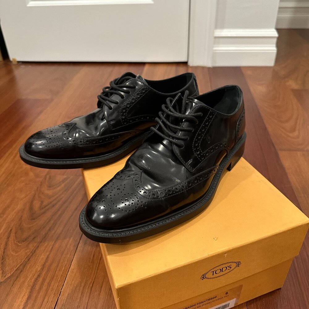 Tod's Black Leather Oxfords